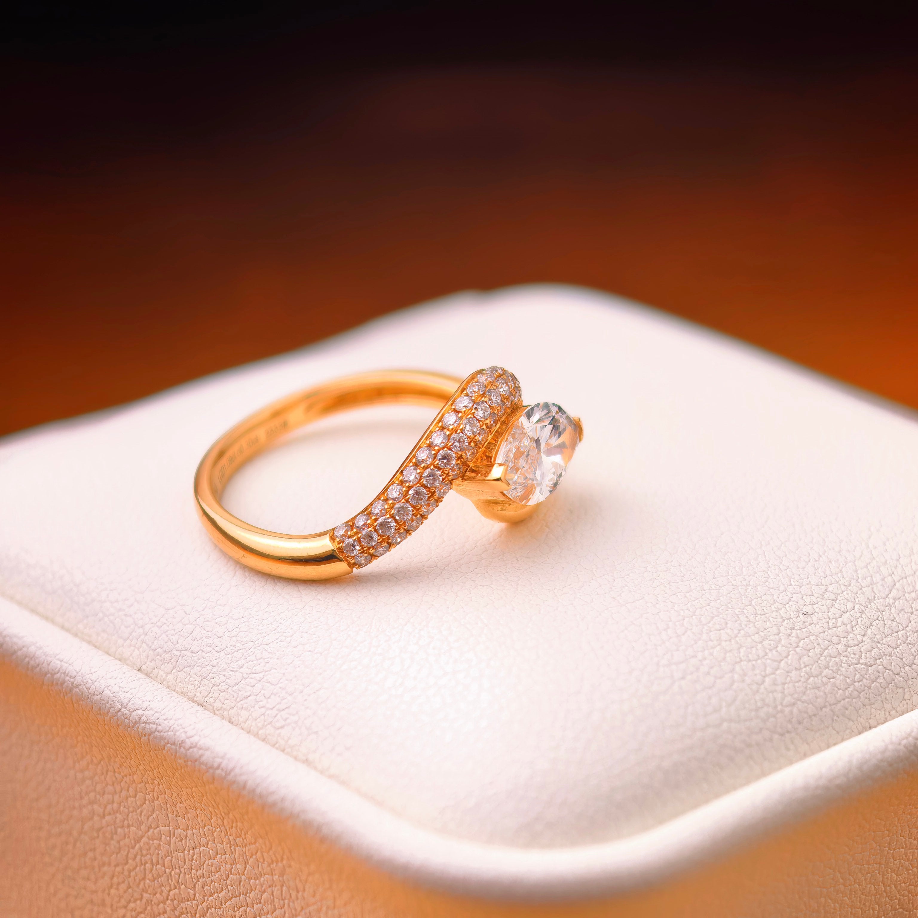 me007 14K Yellow Gold 1.09 Carat Marquise Cut Lab-Grown Diamond E VVS2 Ring
