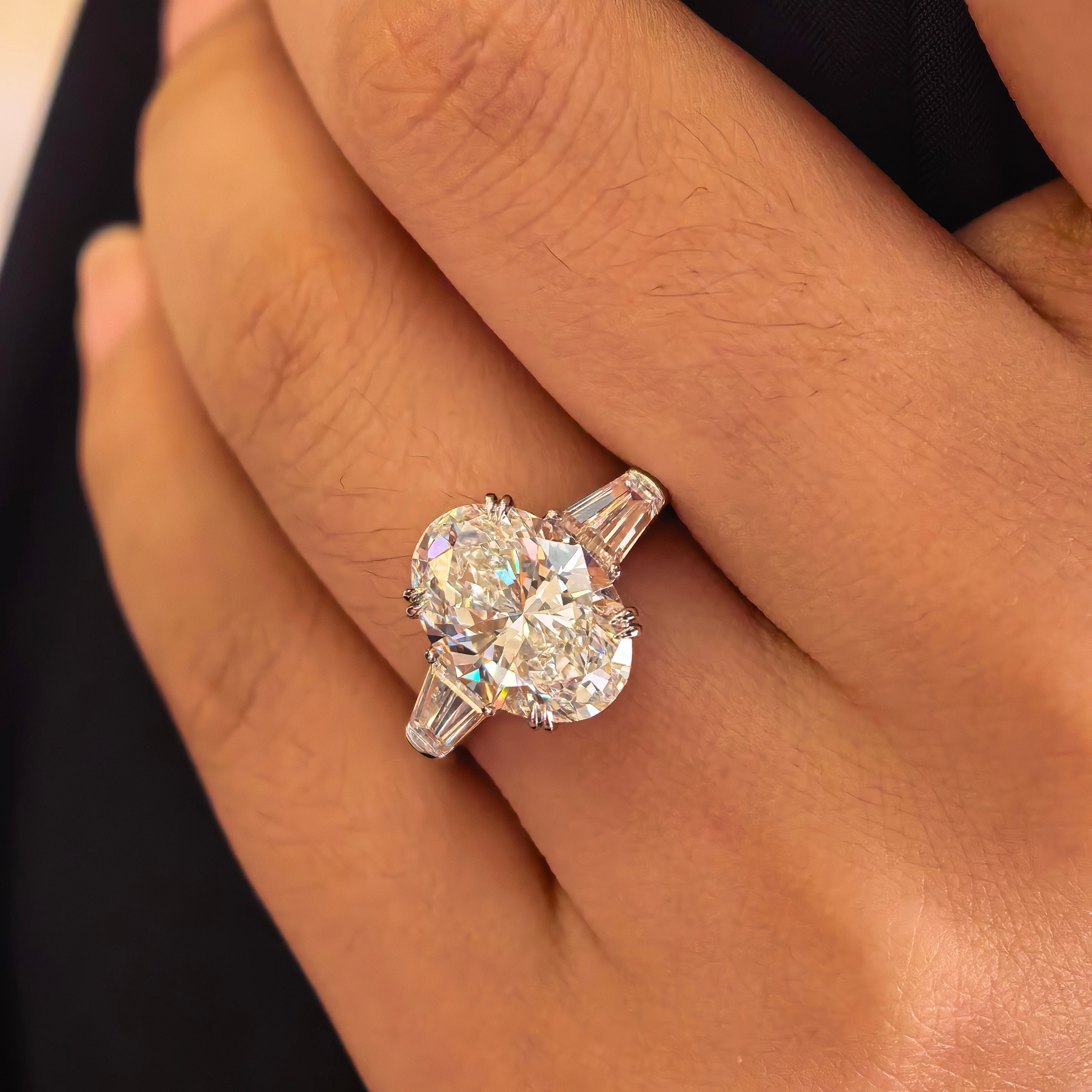 14k Gold 4.03 Carat Oval Cut Lab-Grown Diamond E VVS2 Three-Stone Ring