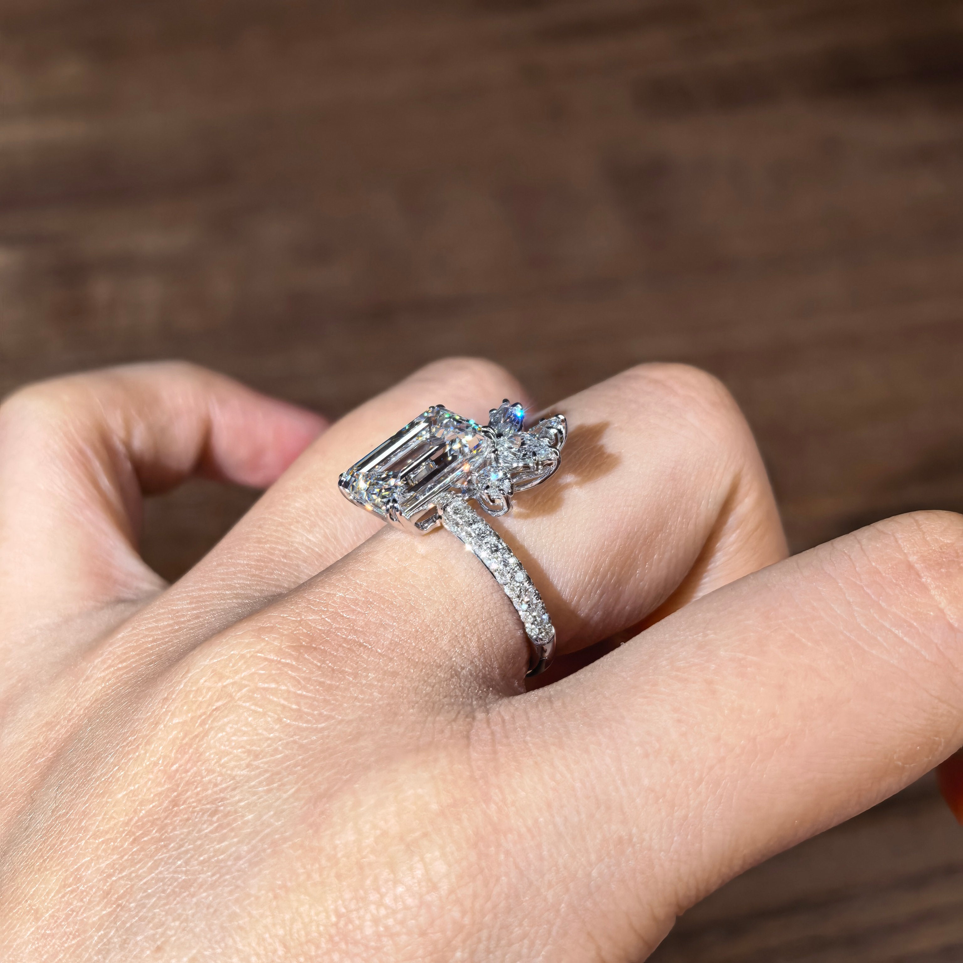ed002 14K White Gold 5.02 Carat Emerald Cut Lab-Grown Diamond E VVS2 Ring