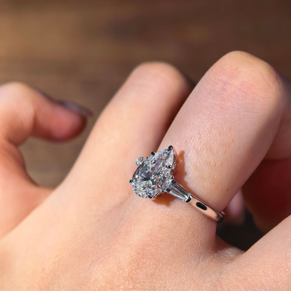 pr002 14K White Gold 2.06 Carat Pear Shape Lab-Grown Diamond E VVS2 Three-Stone Ring