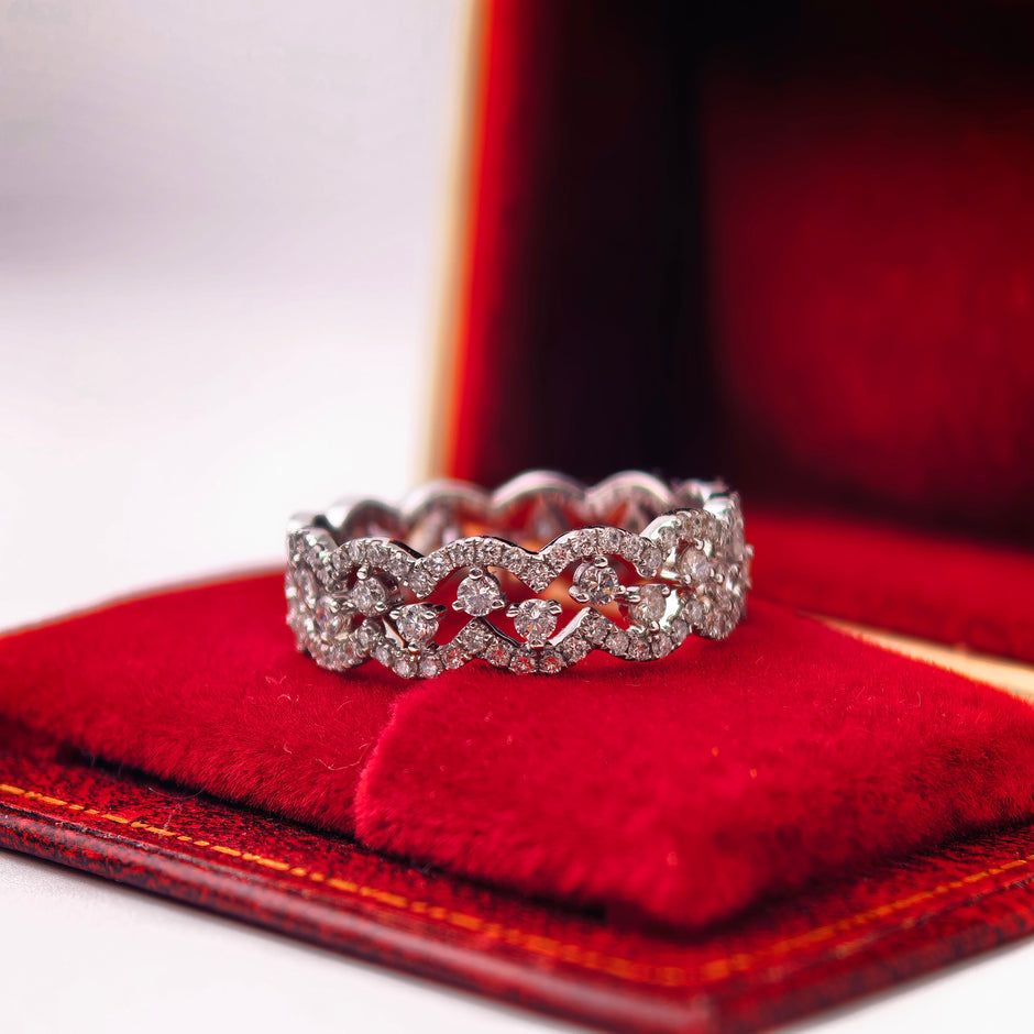 bd0017 14k white gold band ring T:3.141 g, D:1.12 ct
