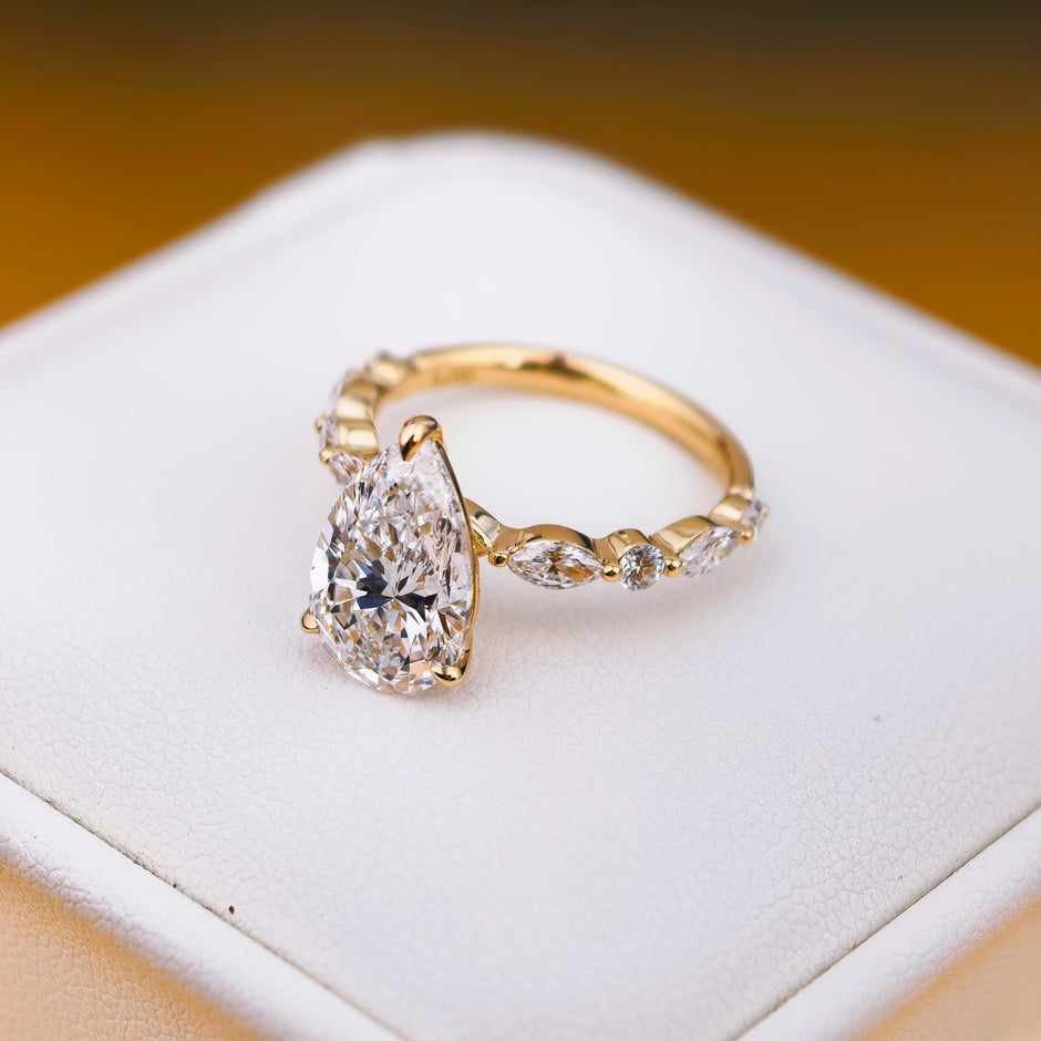 pr005 14K Yellow Gold 3.01 Carat Pear Shape Lab-Grown Diamond E VVS2 Ring with Pear and Round Diamond Side Stones ring
