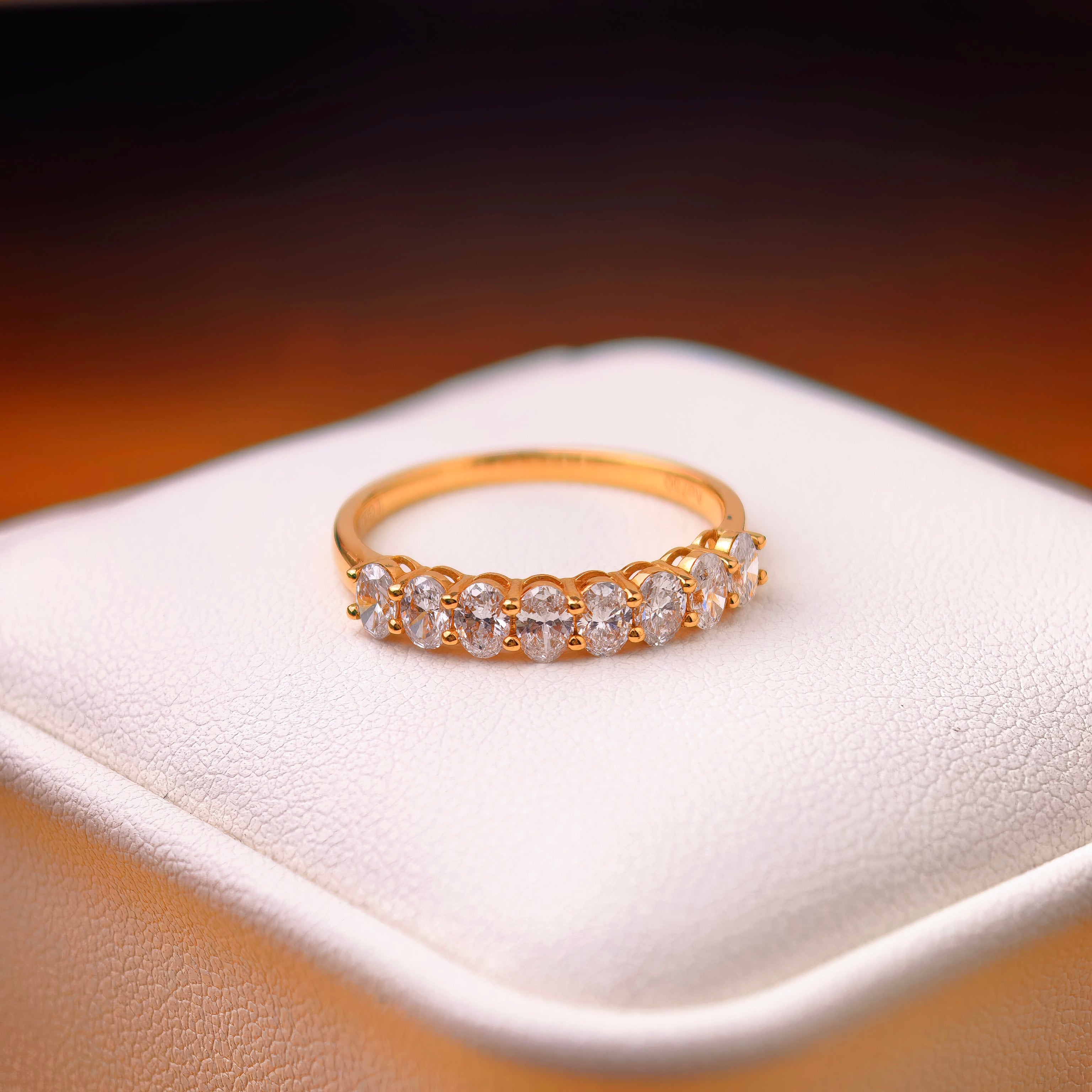 bd016 14k yellow gold band ring T:2.2 g, D:0.9 ct