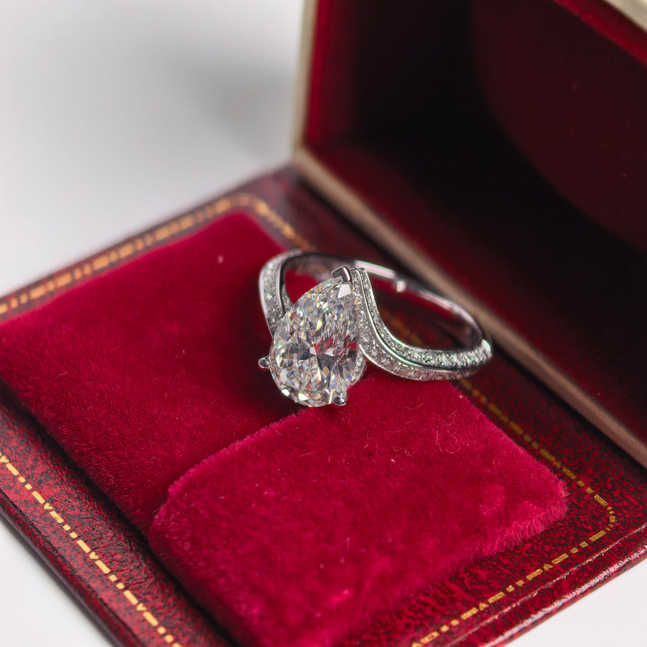 14K White Gold 2.04 Carat Pear Shape Lab-Grown Diamond E VVS2 Ring