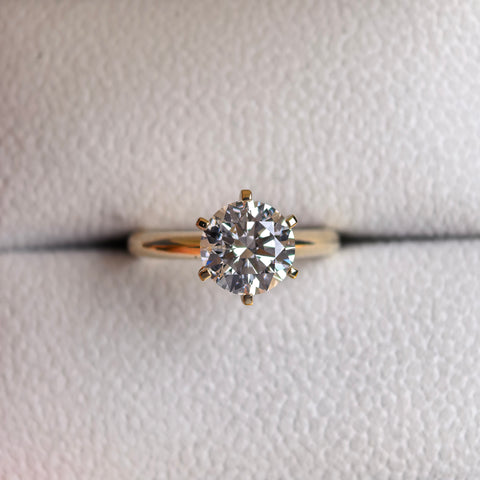 14k Gold 2.02 Carat Round Brilliant Cut Lab-Grown Diamond E VVS2 Solitaire Ring