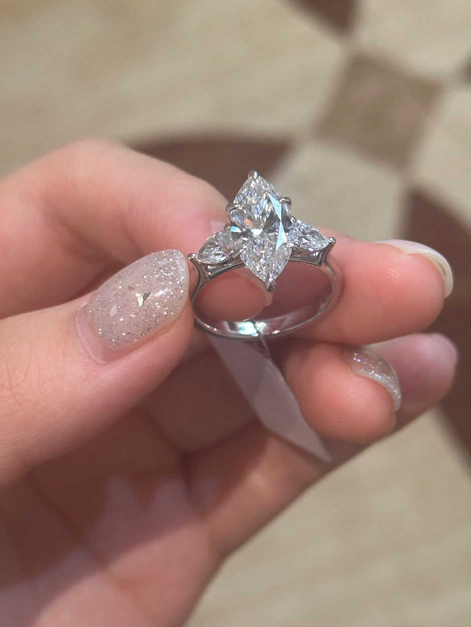 deposit private link for Hailey ,white gold band, size 5