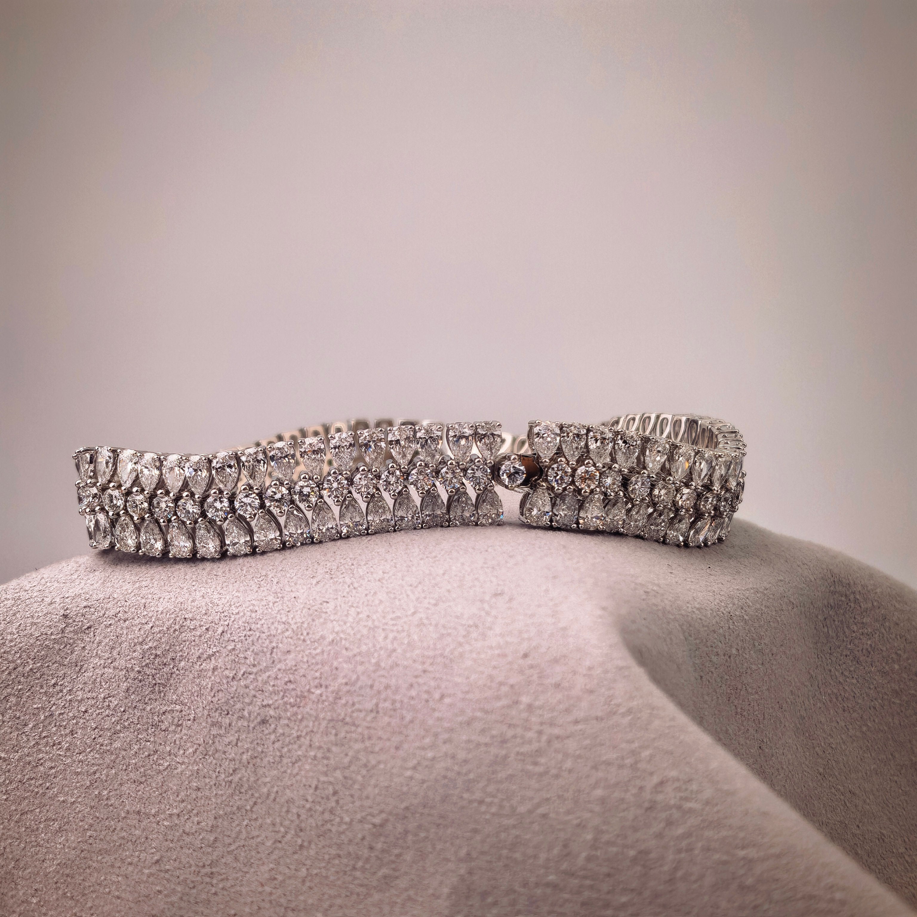 bt1009 14k white gold bracelet T:27.448 D:m11.77+3.54 ct size18#
