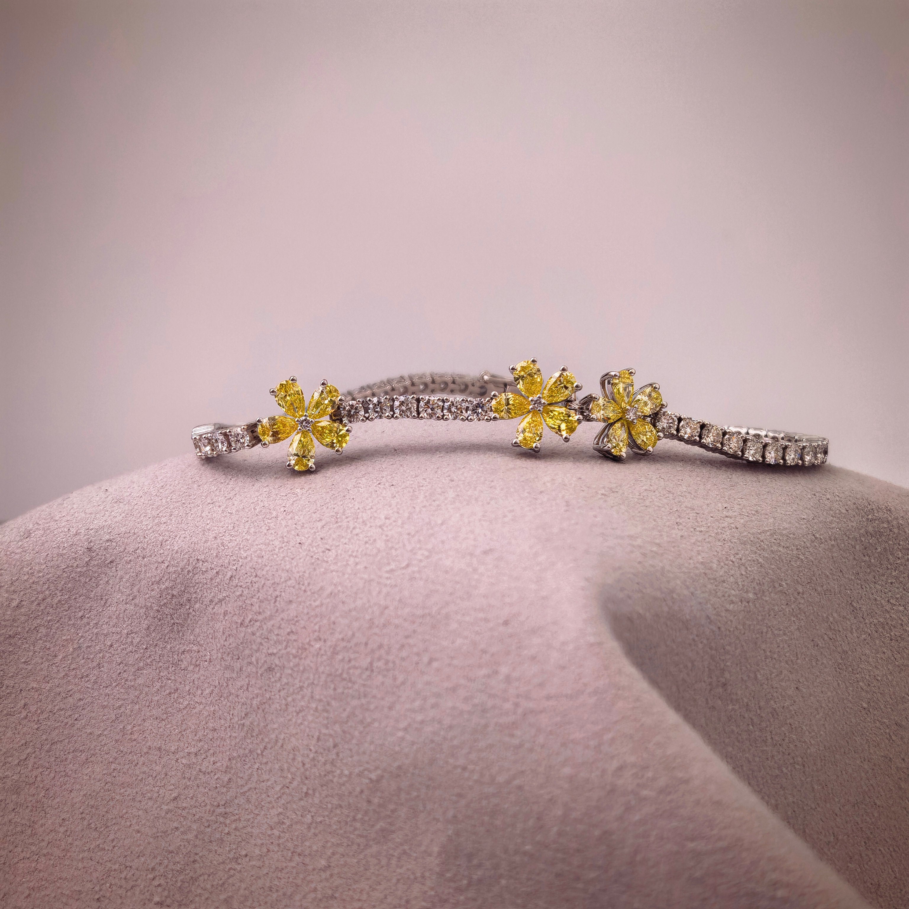 bt1013 14k white gold bracelet T:8.667 D:m1.55+2.7 ct size17#