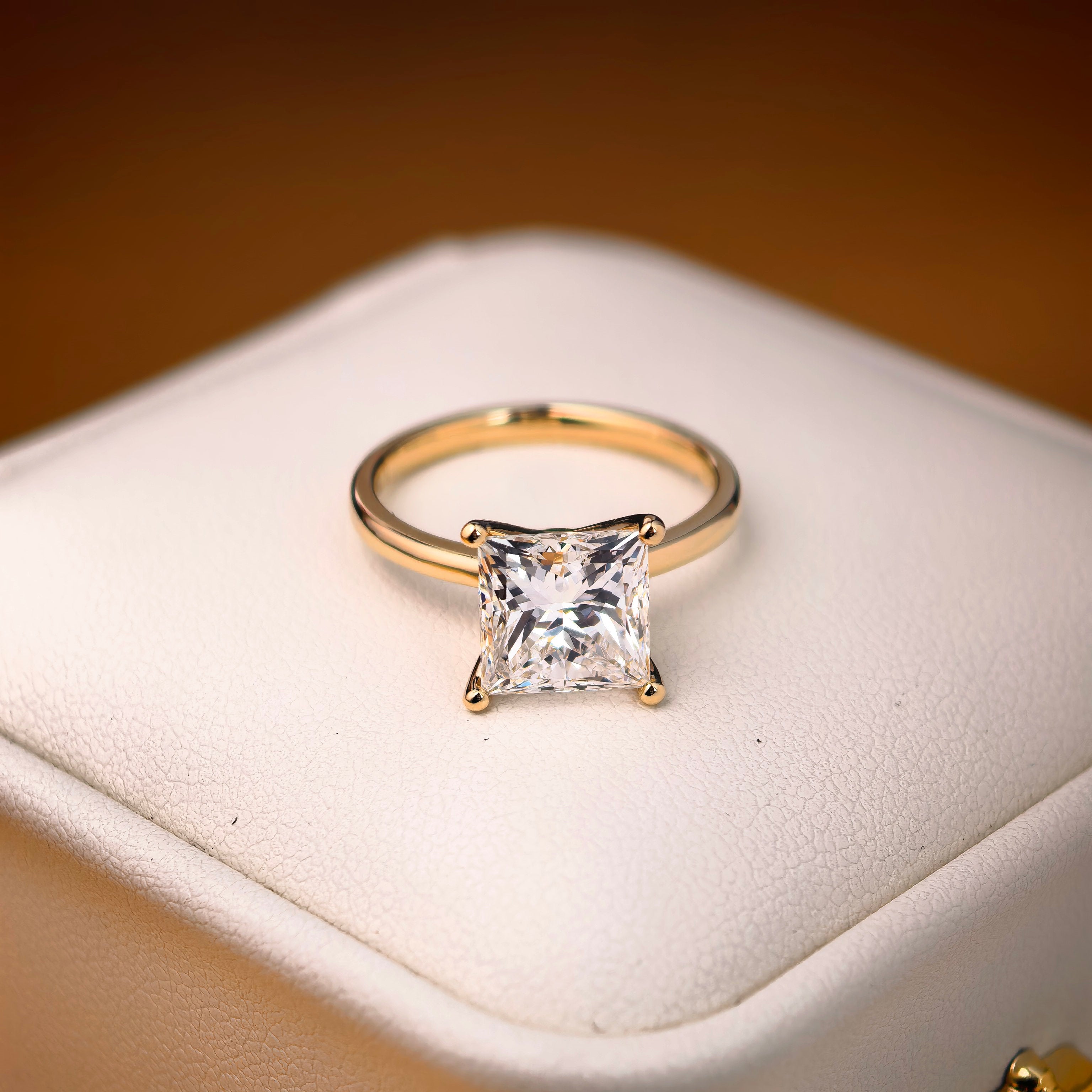 ps001 14K Yellow Gold 3.00 Carat Princess Cut Lab-Grown Diamond E VVS2 Solitaire Ring