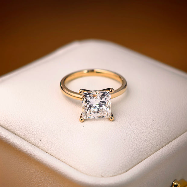 ps001 14K Yellow Gold 3.00 Carat Princess Cut Lab-Grown Diamond E VVS2 Solitaire Ring