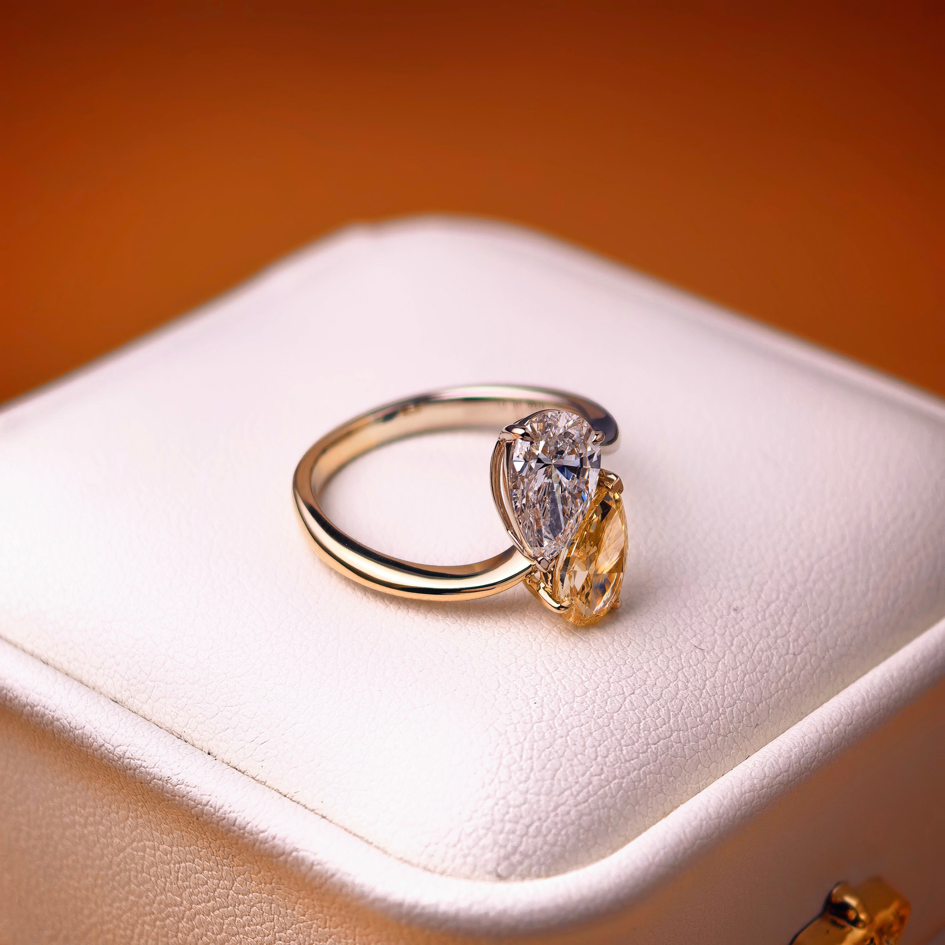 tw001 14K Yellow Gold White Gold 1.02+1.03 Carat Pear Shape Lab-Grown Diamond Solitaire Ring