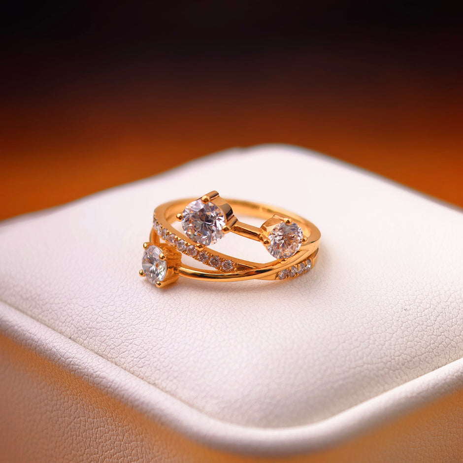 rd005 14K Yellow Gold 2.31 Carat Round Cut Lab-Grown Diamond E VVS2 Ring