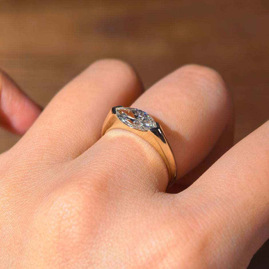 me001 14K Yellow Gold 1.00 Carat Marquise Cut Lab-Grown Diamond E VVS2 Solitaire Ring