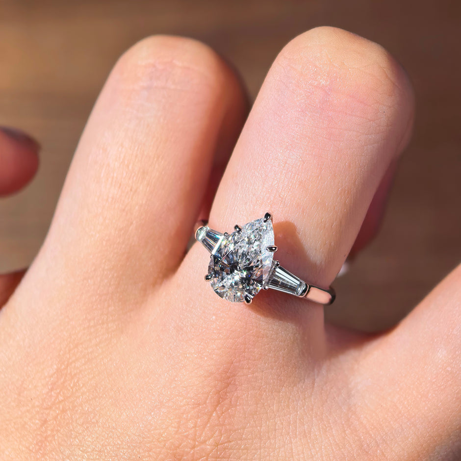 pr002 14K White Gold 2.06 Carat Pear Shape Lab-Grown Diamond E VVS2 Three-Stone Ring