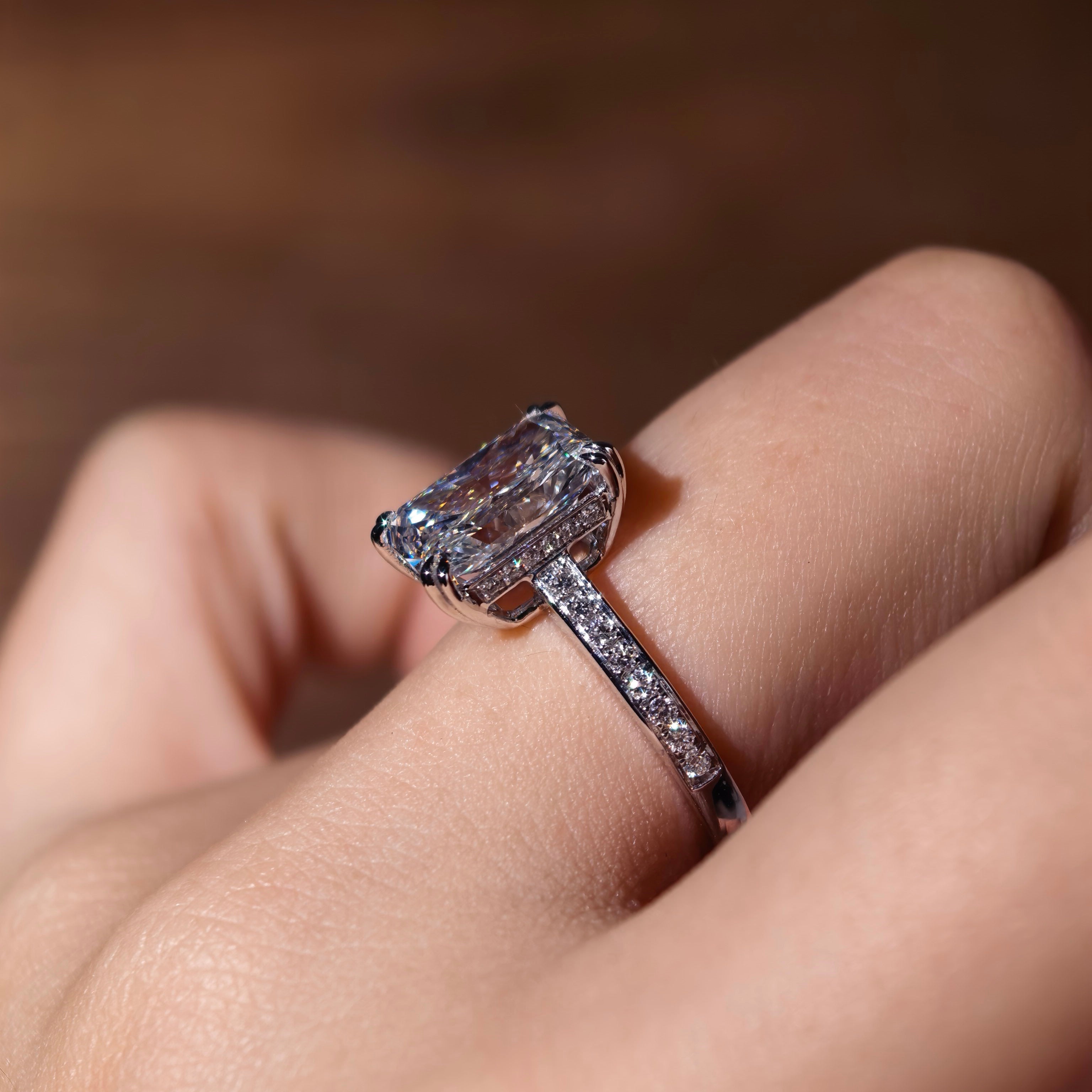 rt001 14K White Gold 3.02 Carat Radiant Cut Lab-Grown Diamond E VVS2 Hidden Halo Ring