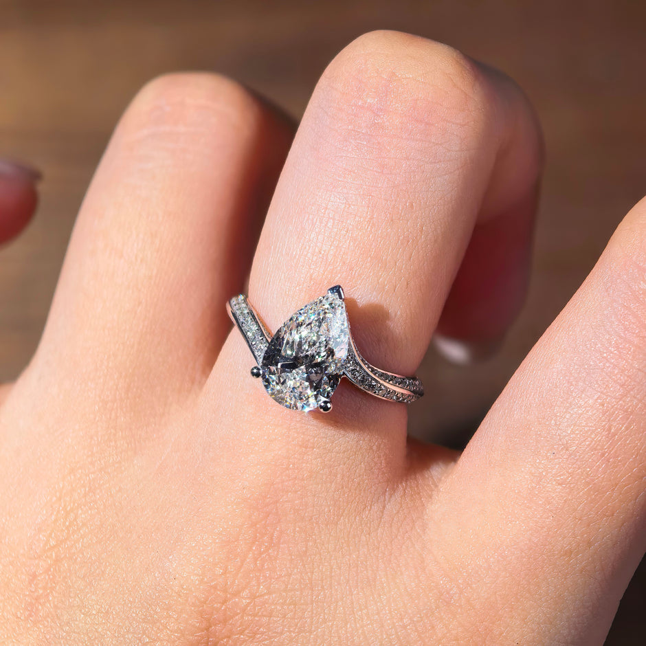 private link for jordyn pr003 14K White Gold 2.04 Carat Pear Shape Lab-Grown Diamond E VVS2 Ring